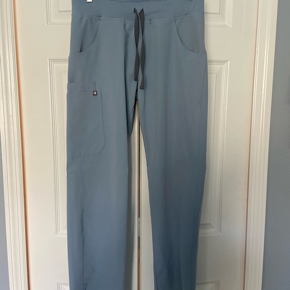 Figs Scrubs Set pants & top